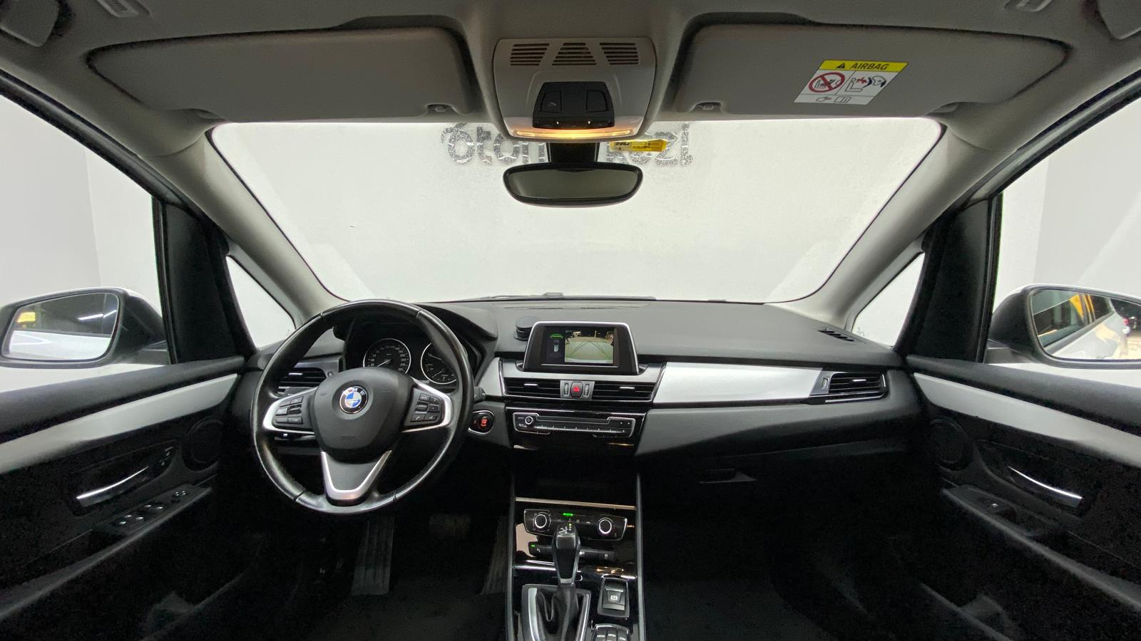 BMW 216d 4